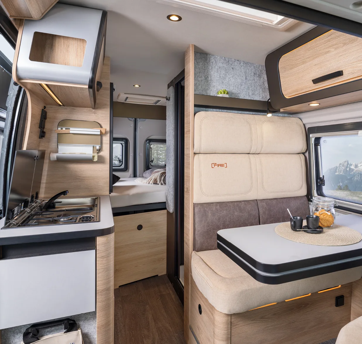 Interieur van de Weinsberg CaraBus EDITION [FIRE]