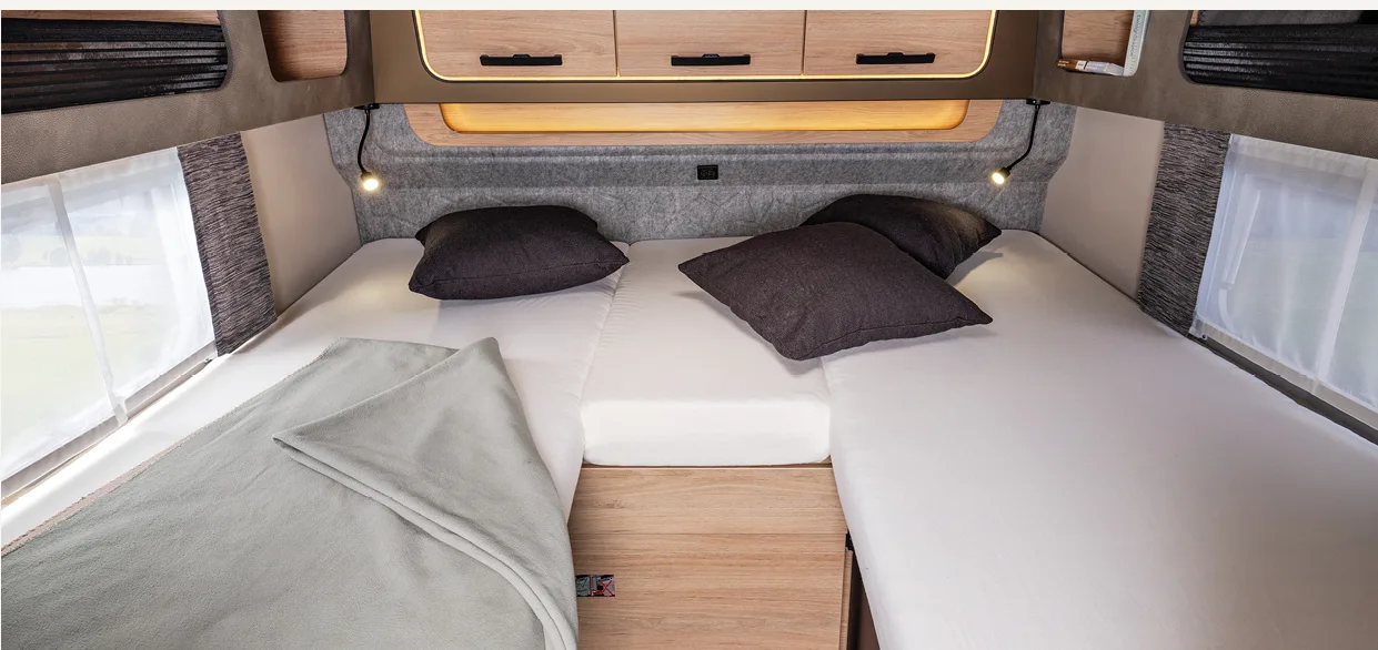 Bed in de Weinsberg CaraCompact EDITION [PEPPER]